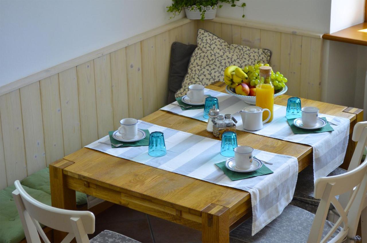 Ca Ulivi Bed & Breakfast อาลา ภายนอก รูปภาพ