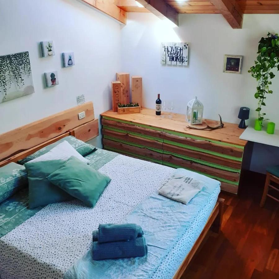 Ca Ulivi Bed & Breakfast อาลา ภายนอก รูปภาพ